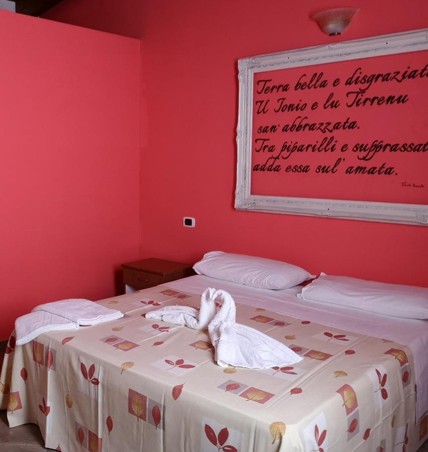 Villa Azienda Agrituristica La Fonte à Bonifati Extérieur photo